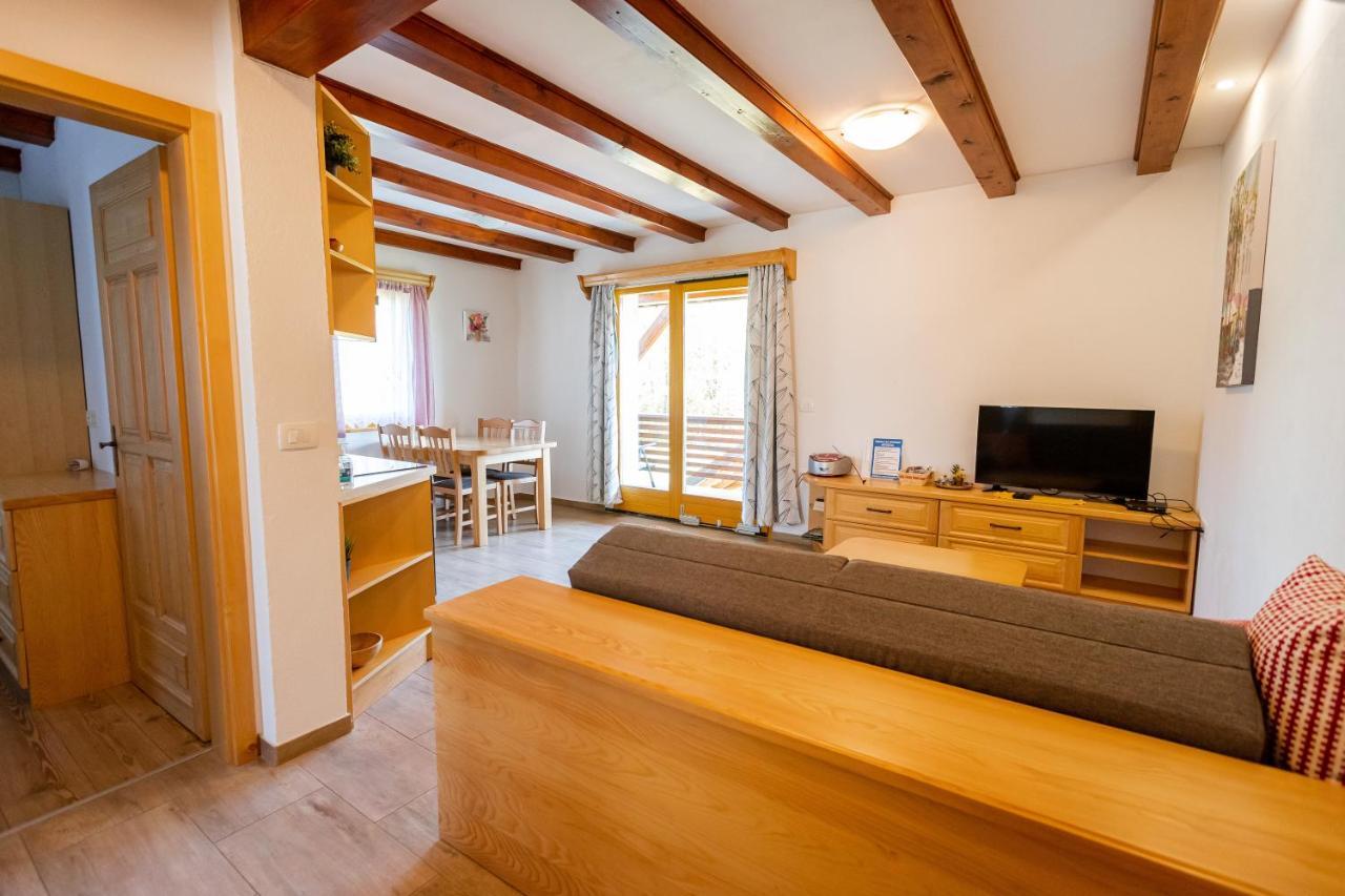 מטליקה Lahinja & Kolpa River Apartments מראה חיצוני תמונה